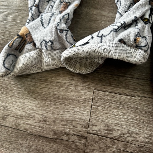 Simple Joys Carter’s Fleece Footed Pajamas. - Picture 3 of 7